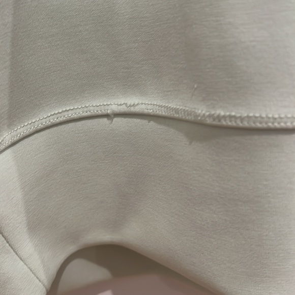 Lululemon Softstreme Perfectly Oversized Cropped Crew Sweatshirt (women’s) - Picture 3 of 6